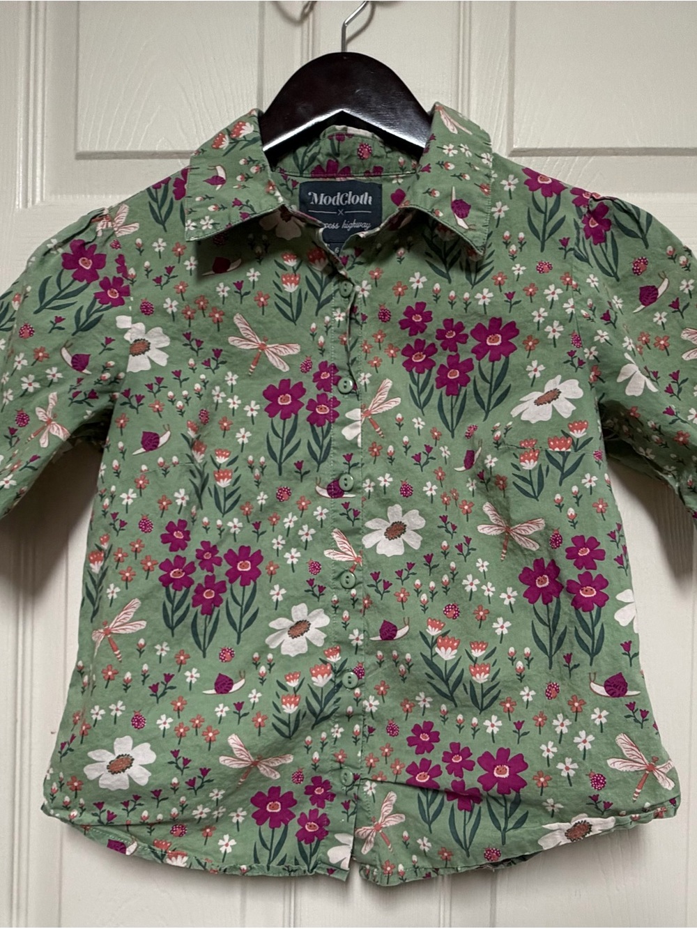ModCloth x Princess Highway Flower Dragonflies Top - Picture 3 of 6